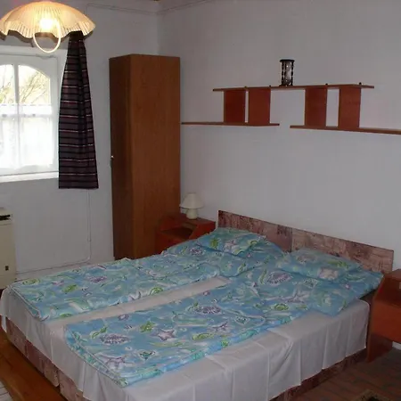 Apartament Falusi Vendeghaz *